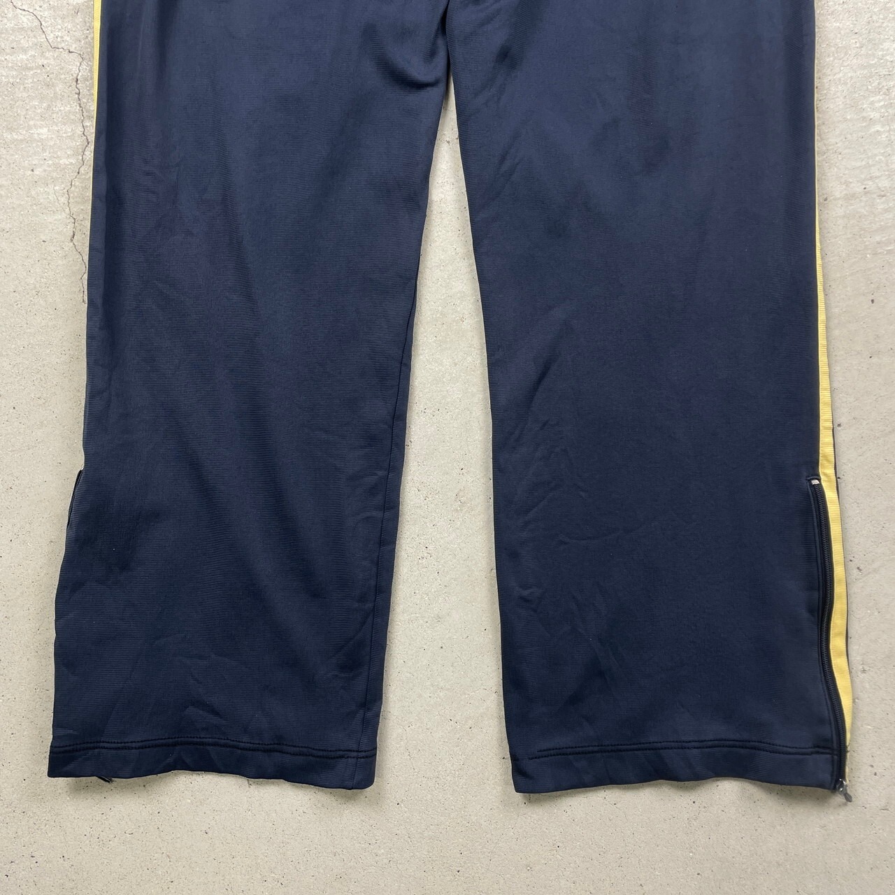 adidas アディダス トラックパンツ ジャージパンツ サイドライン