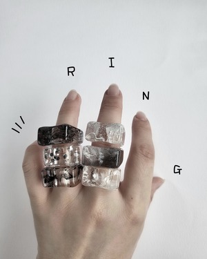 RiNG.  [2torn white]