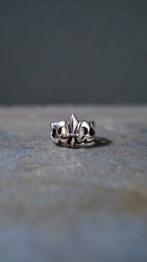 【1960-1970s】U.S. VINTAGE フルール・ド・リス リング 《シルバー925 リリーエンブレム ユリの紋章 指輪 ヴィンテージ》