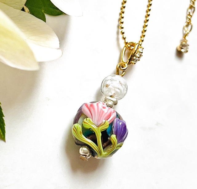 ヌーヴォーフリージアネックレスⅢ