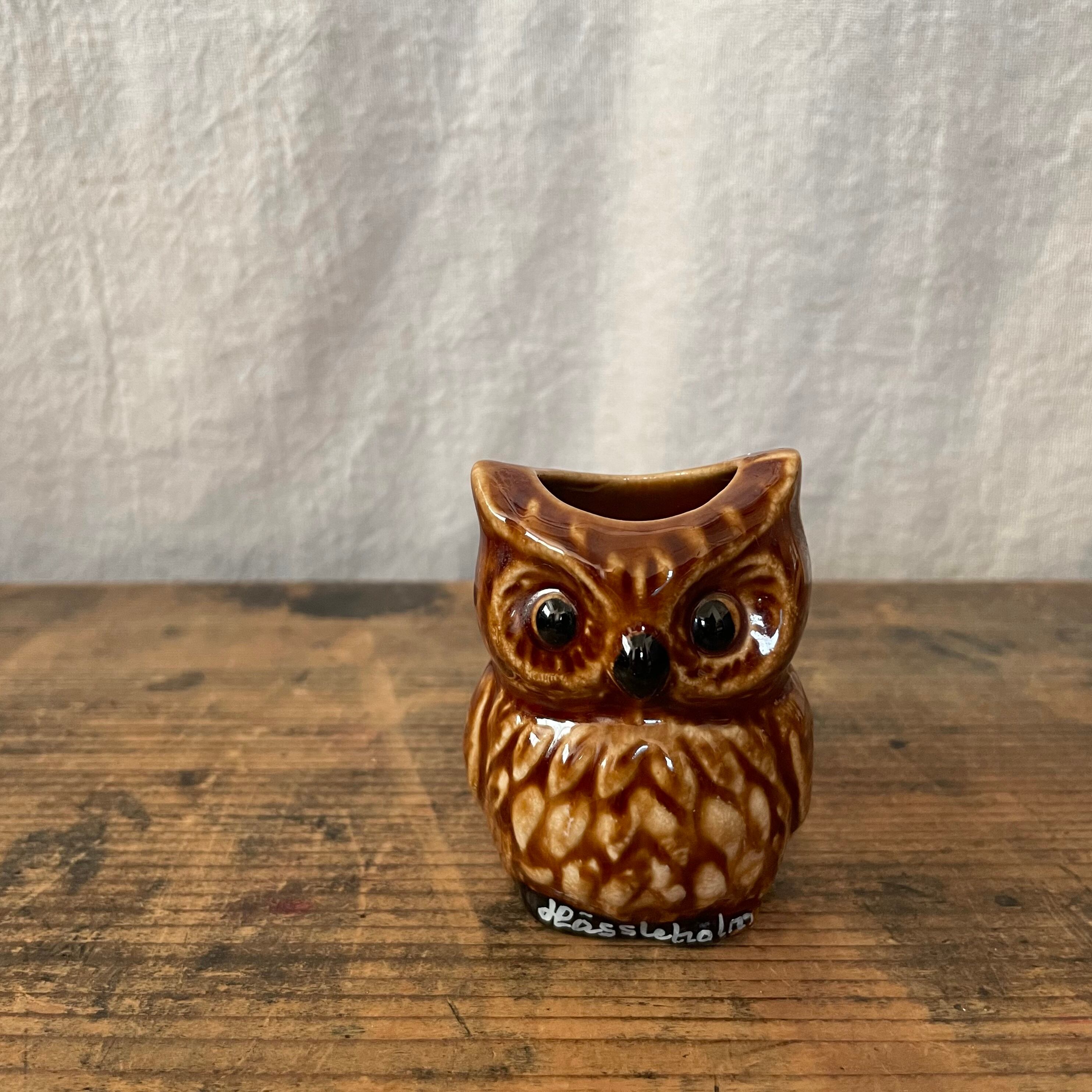 一輪挿しにもなるフクロウ