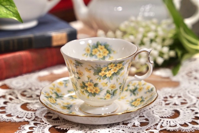【Royal Albert】 ロイヤルアルバート Drury Lane ドルリーレーン ティーカップ＆ソーサー ヴィンテージ