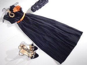 ★Ｓ☆大きなコサ－ジュプリ－ツロング丈ワンピ(OPN7601）