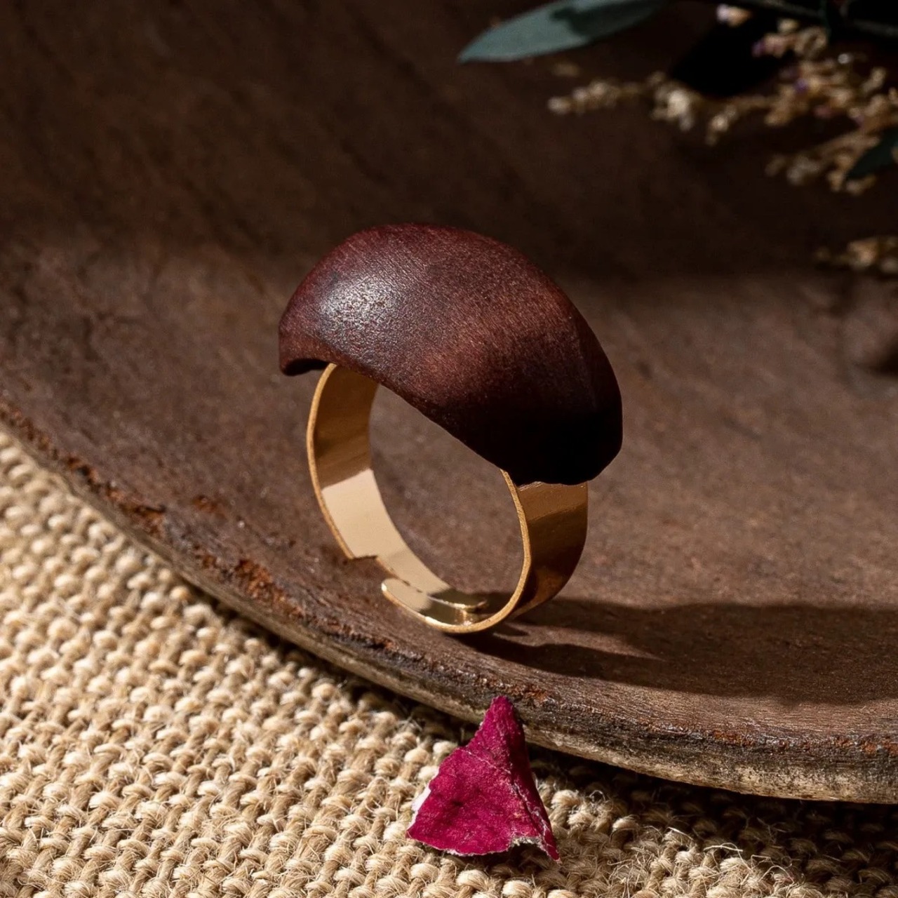 【木製 アクセサリー リング】ブラウン ゴールド 調節可能 指輪 ビンテージ調 モダン おしゃれ シンプル ギフト