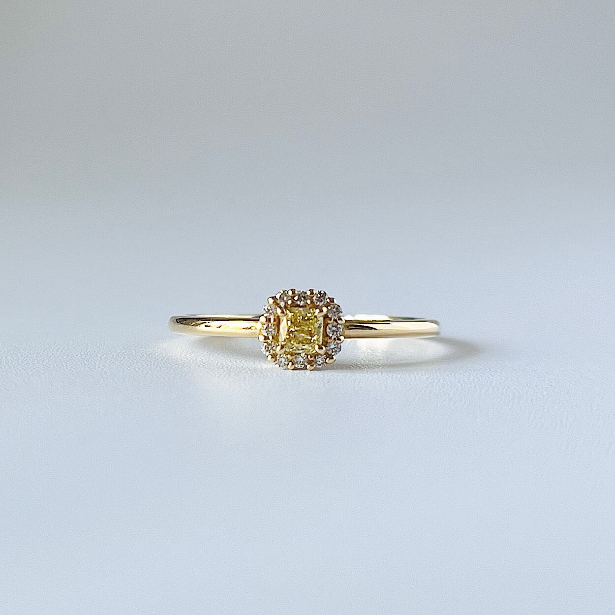 揺れて輝く！計1.36ct ダイヤモンド K18 WG イヤリング 鑑別書付 