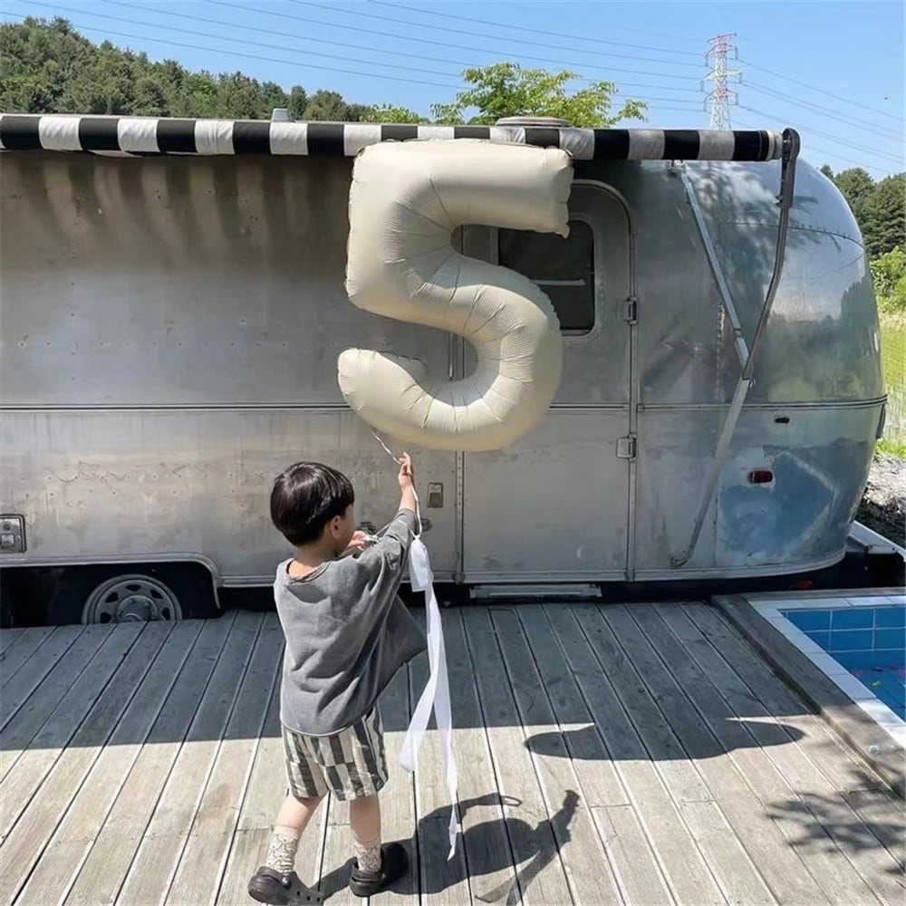 NUMBER BALLOON Cream 子供のための色付きの数の風船 32インチ　アルミニウム　誕生日パーティーの装飾,結婚式