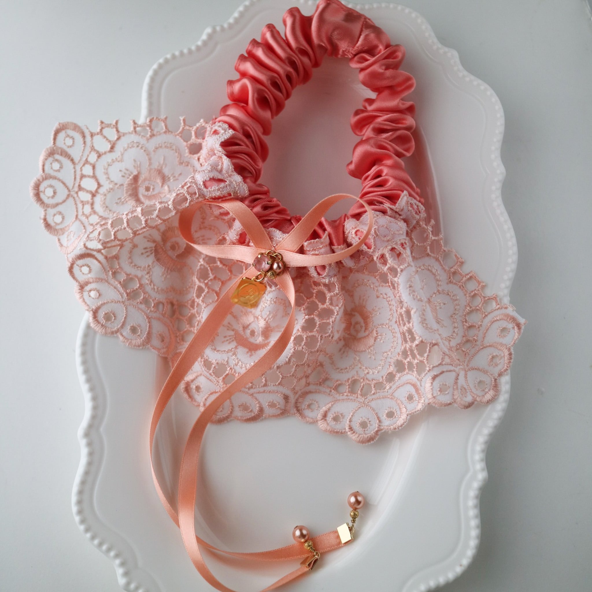 Éclat d’Abricot ― アプリコットオレンジ｜英国刺繍レースハーフ シュシュ