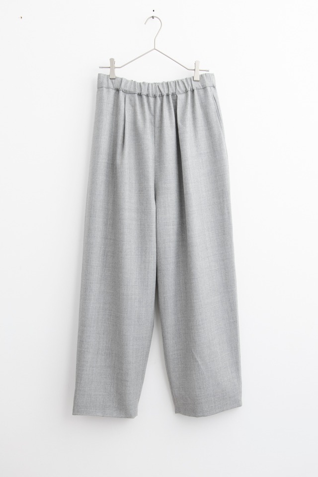COSMIC WONDER Nostalgic artist’s minimal slacks