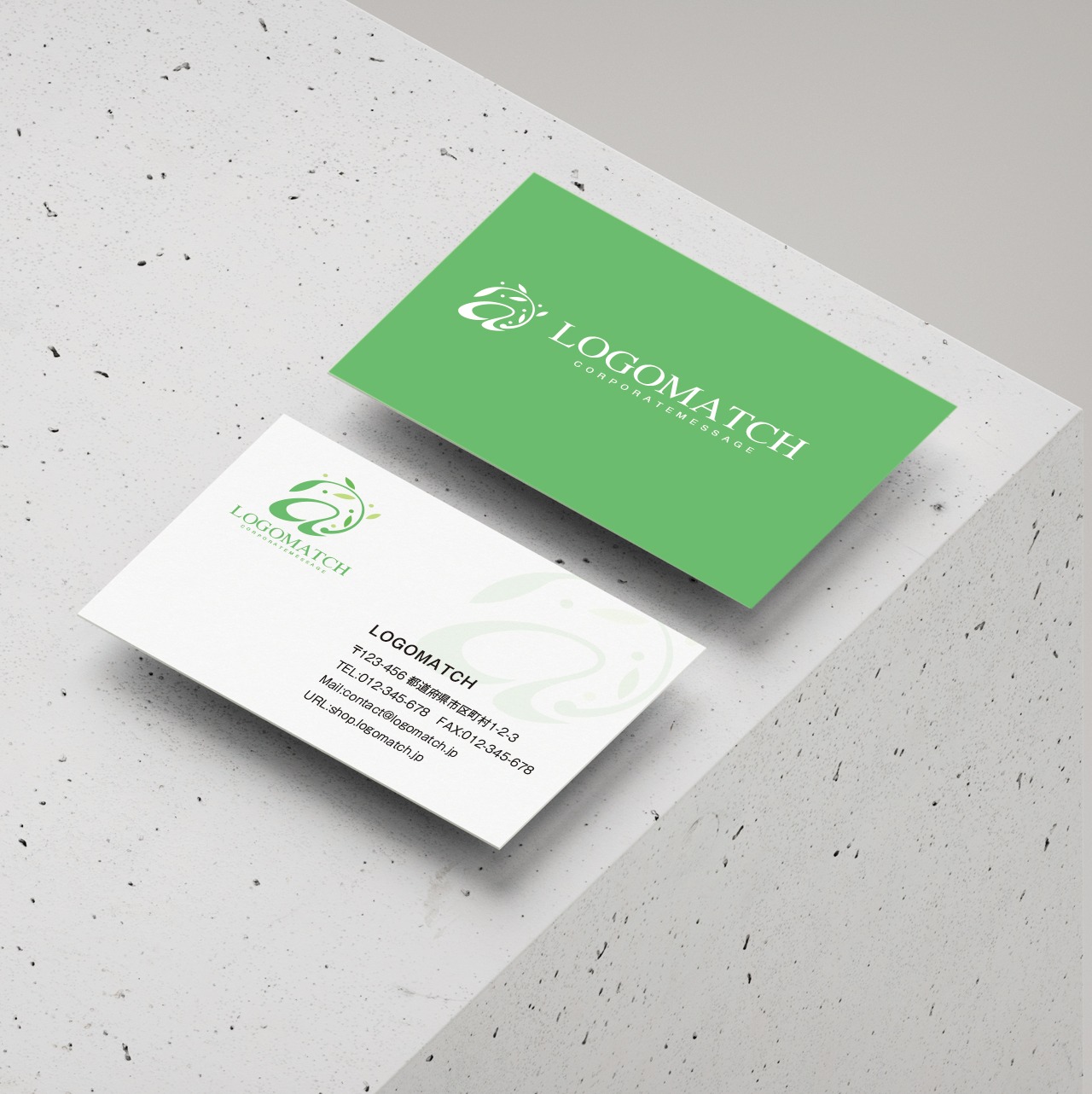 優雅な曲線を描く植物のaのロゴ