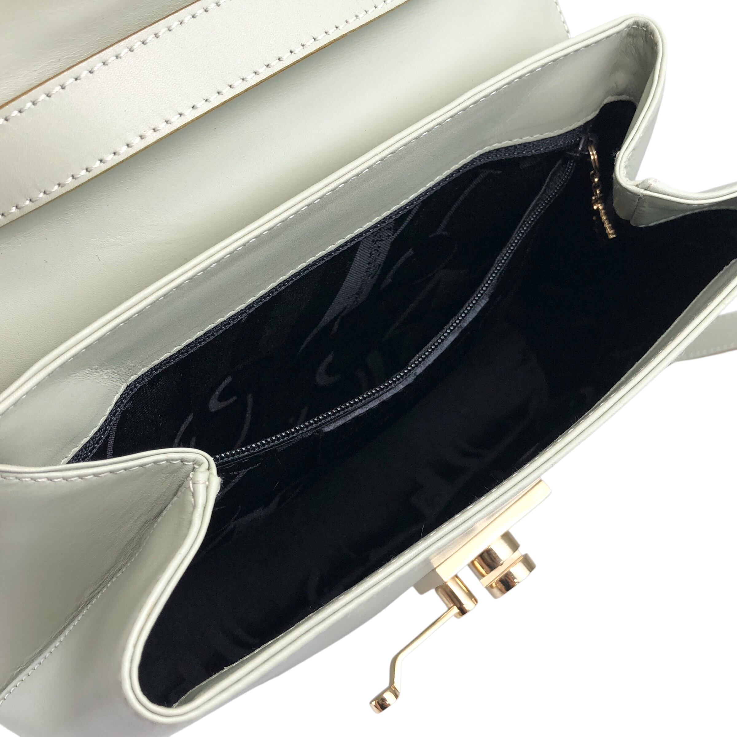Salvatore Ferragamo サルヴァトーレ フェラガモ ショルダーバッグ