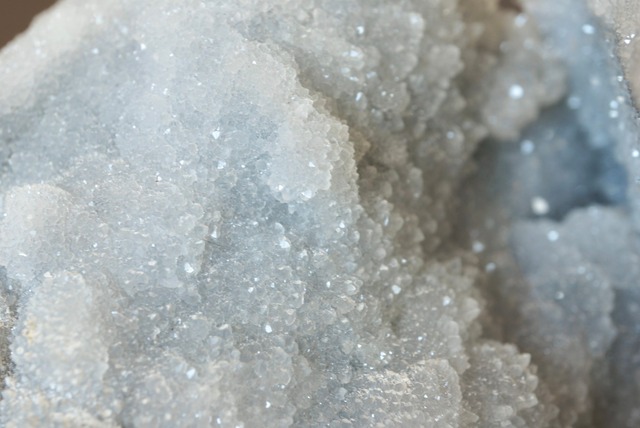 ブルガリア産カルセドニー 特大 Chalcedony 1380