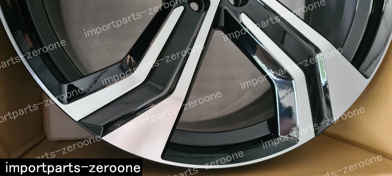 22インチ 純正ボルボXC90グロスブラックダイヤモンドカット合金