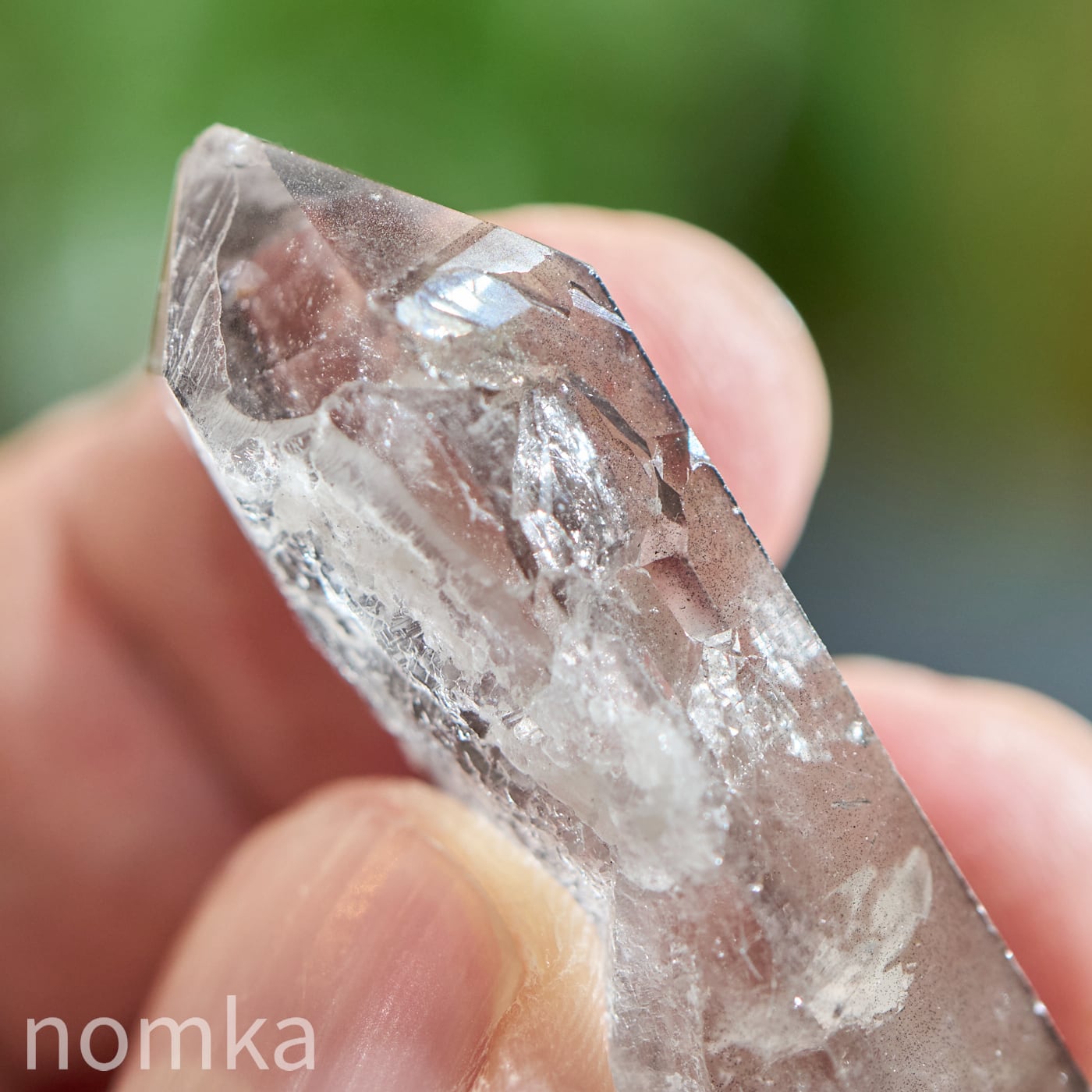 原石 | nomka