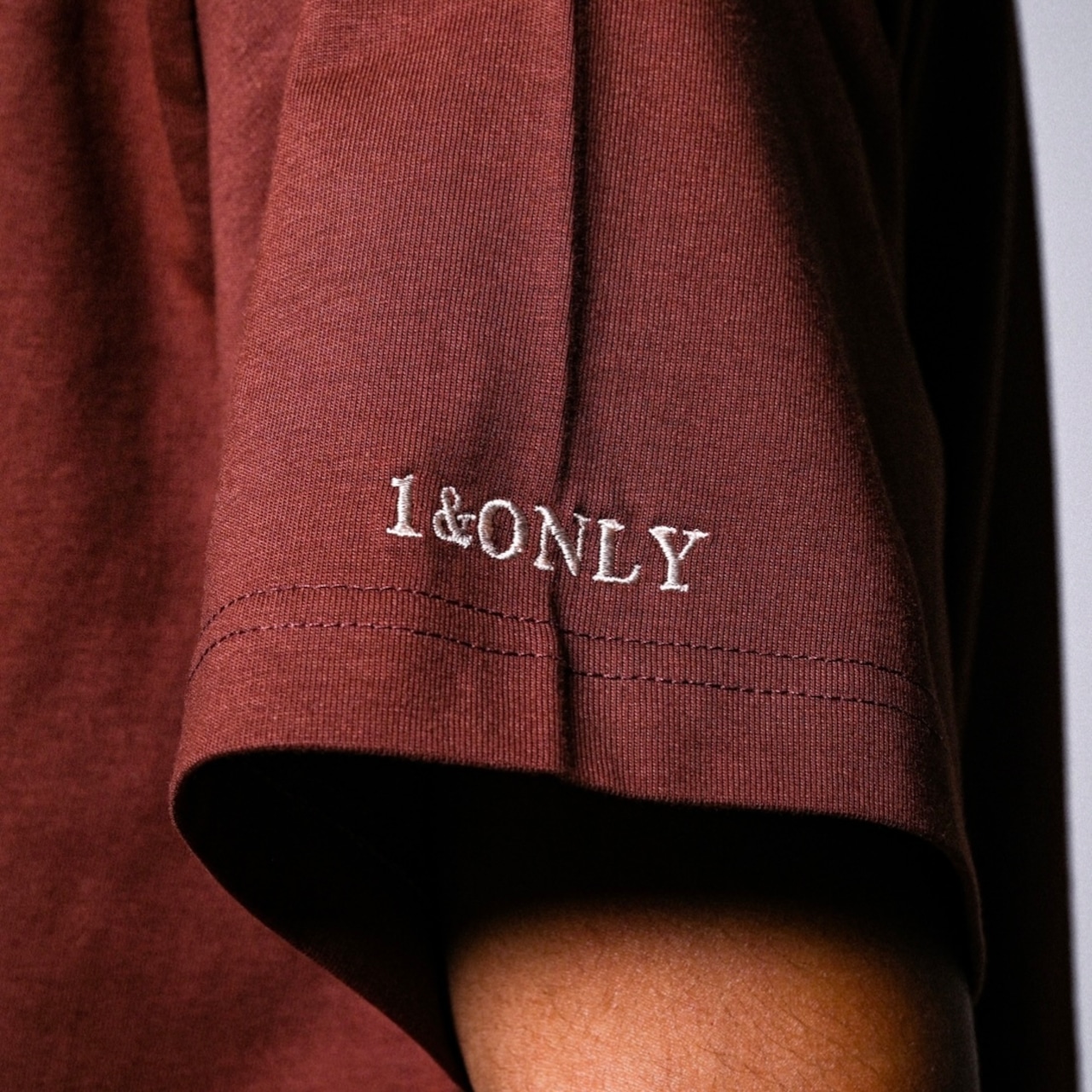 METAL LOGO PREMIUM COTTON TEE