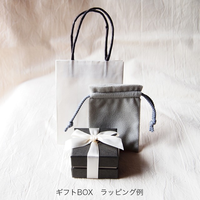 ３粒グレーダイヤのブレスレット　K18プラチナコンビ　ローズカット