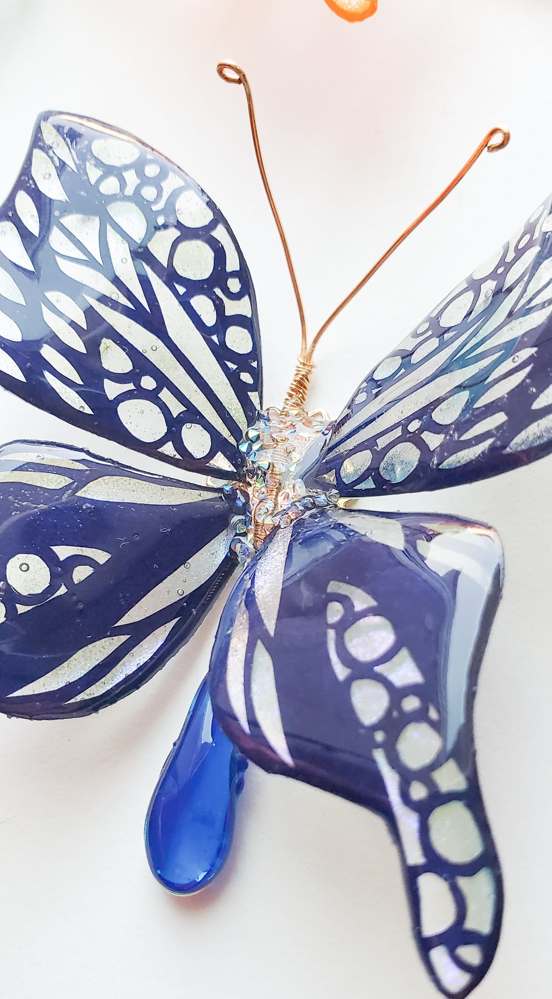 ファンタジーな蝶々の切り絵かんざし[群青] | E.C.&Life