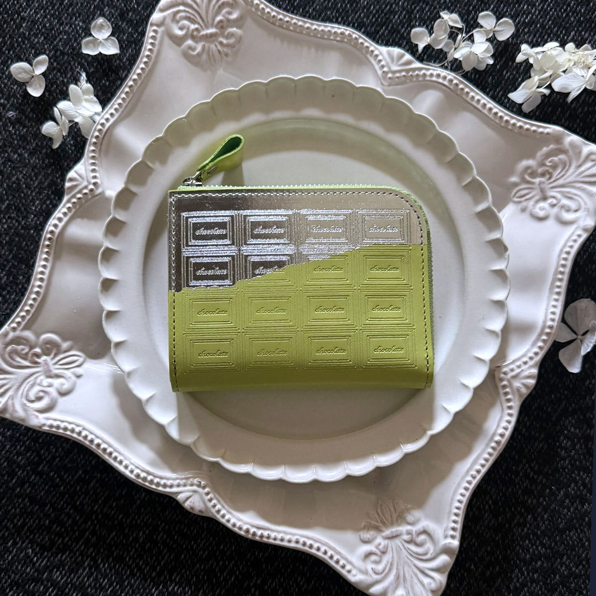 特別版:革のピスタチオショコラ ファスナーミニ財布(銀の包み紙)