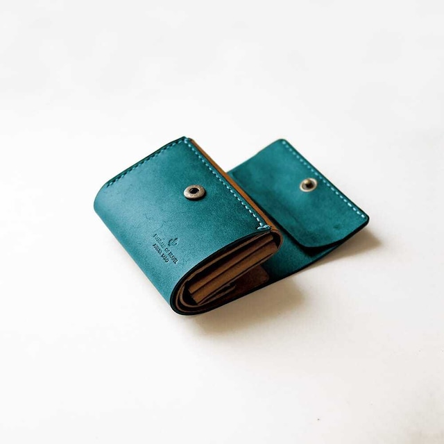 使いやすい 三つ折り財布 【 ターコイズ × ブラウン 】 レディース メンズ ブランド 鍵 小さい レザー 革 ハンドメイド 手縫い