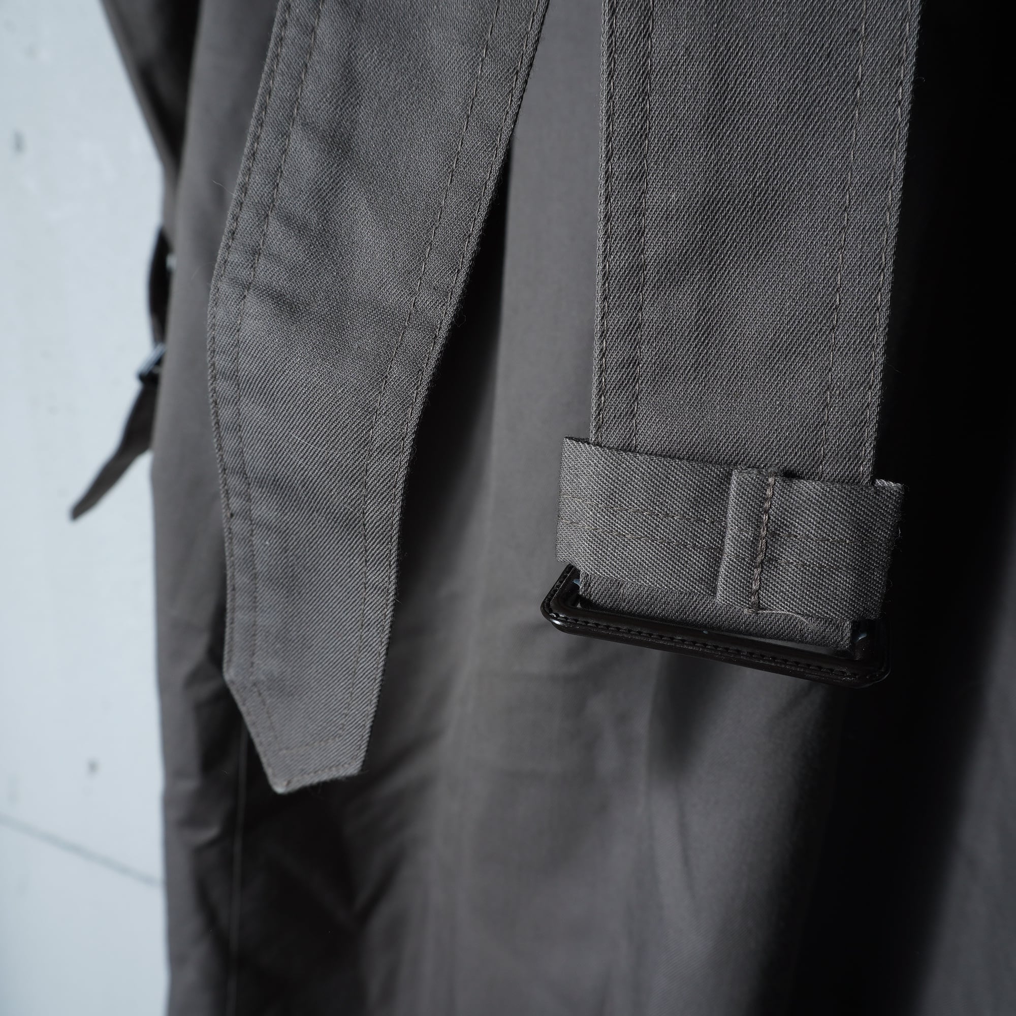 Christian Dior】クリスチャンディオール ベルト付トレンチコート gray