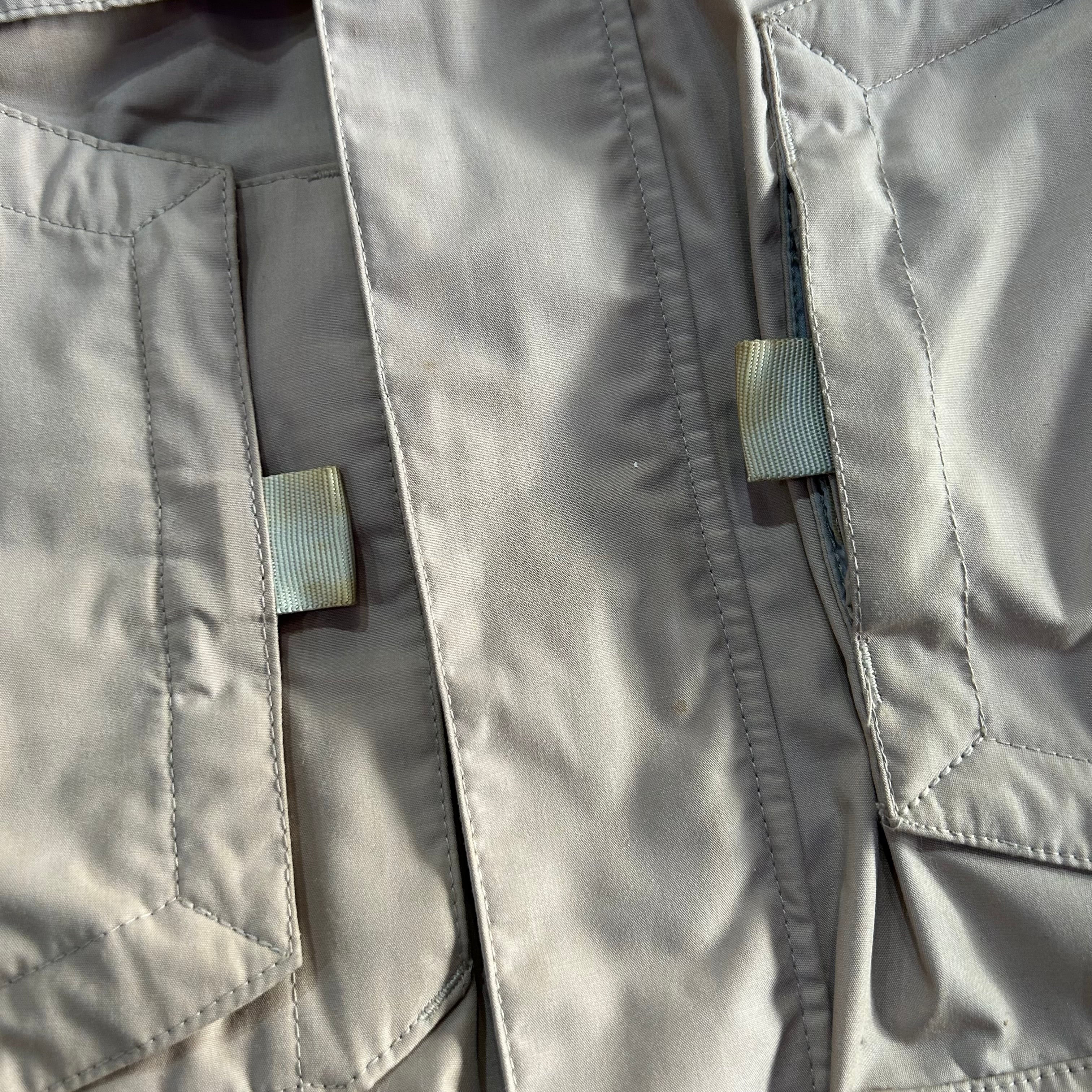 ジャケット・アウター 00s Burton Analog Tactical nylon jacket Burton analog tactical jacket. this thing has -lights in the hood