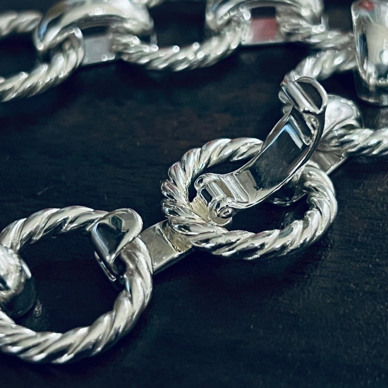 VINTAGE TIFFANY & CO. Twist Circle Link Bracelet Sterling VINTAGE TIFFANY & CO. Twist Circle Link Bracelet Sterling
