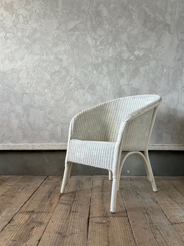 Chair (A27-112a)