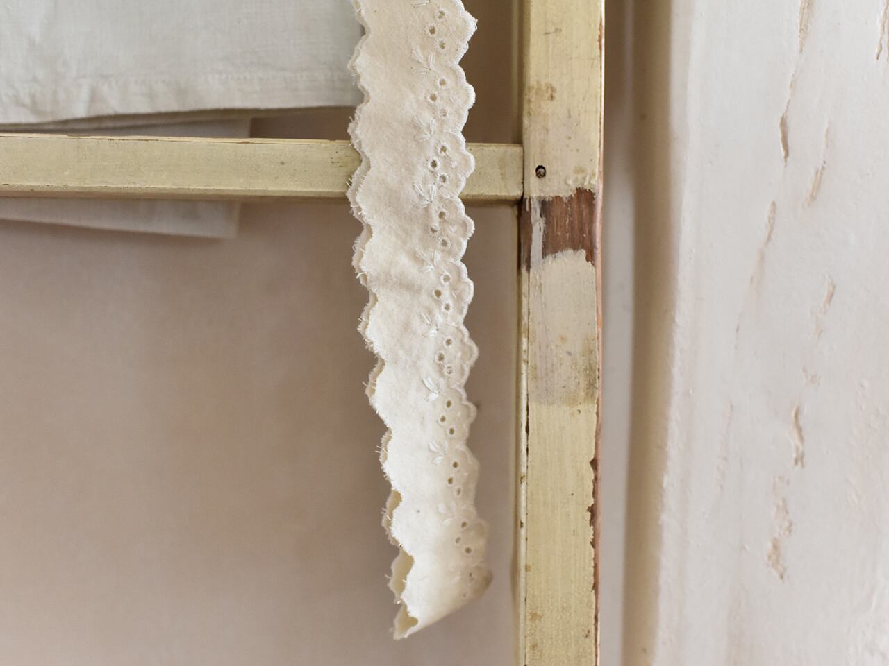 少し厚みのある生地のアンティークレース(E) *フレンチアンティーク