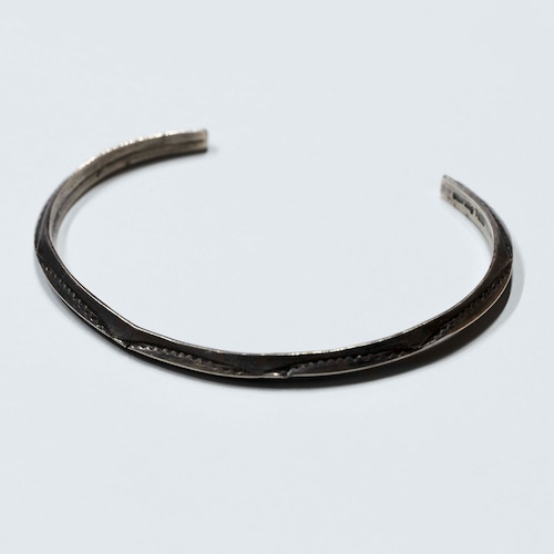 Navajo jewelry silver bangle