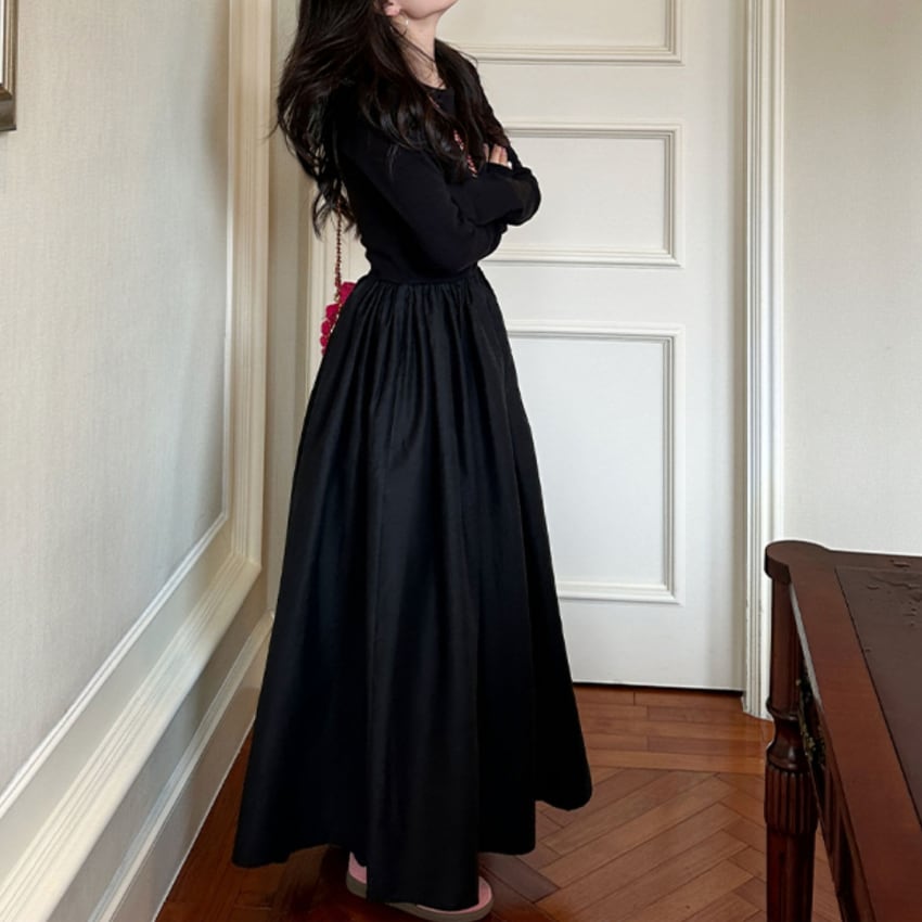 voluminous flared long sleeve one-piece　J00235