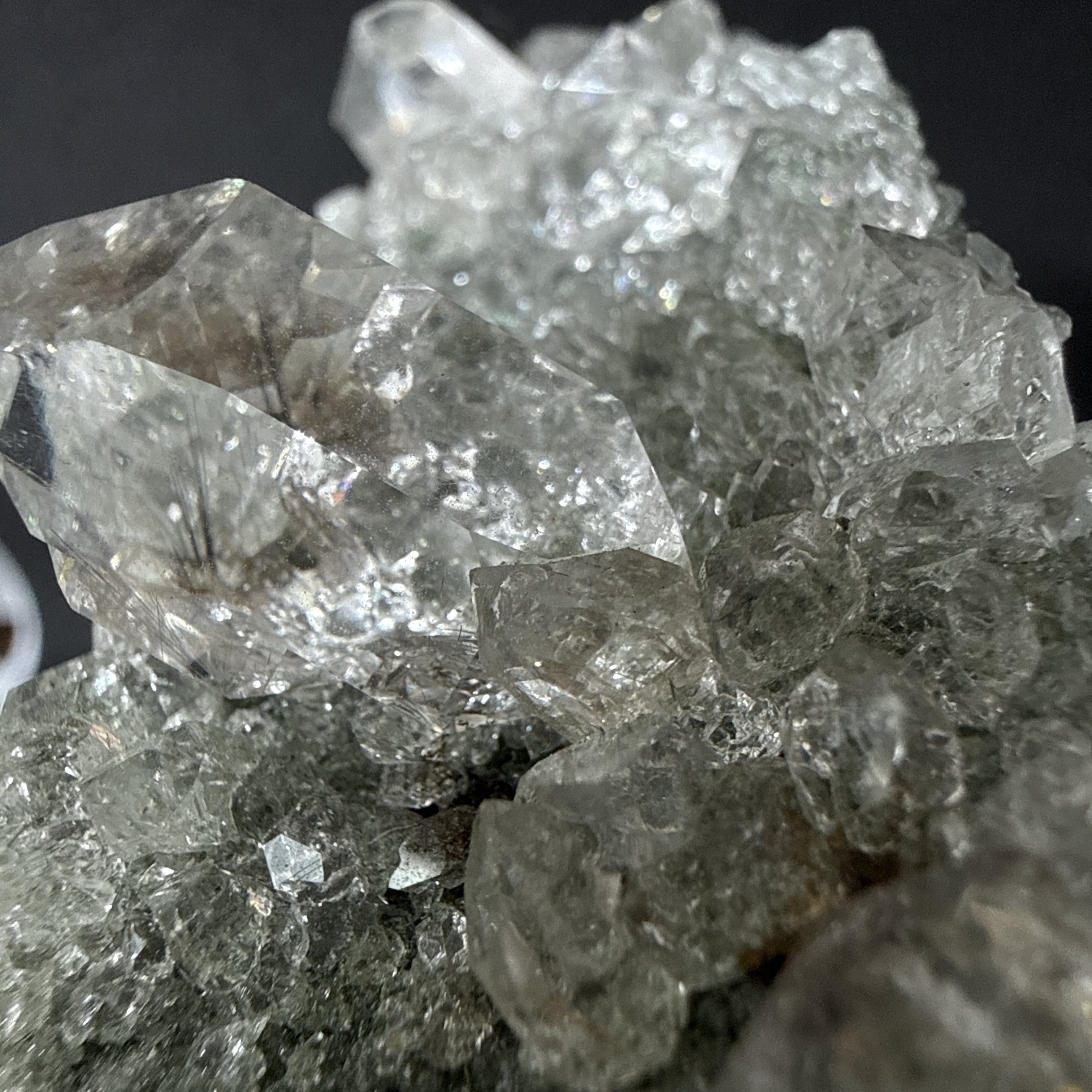 382 インドマニハール産ルチル入り水晶クラスター | Mea Via Stone