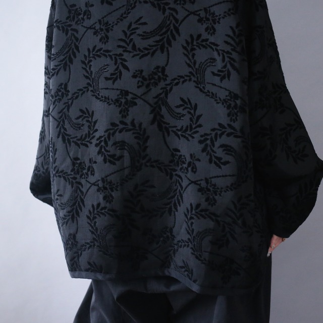 "reversible" chenille weave full pattern over silhouette jacket