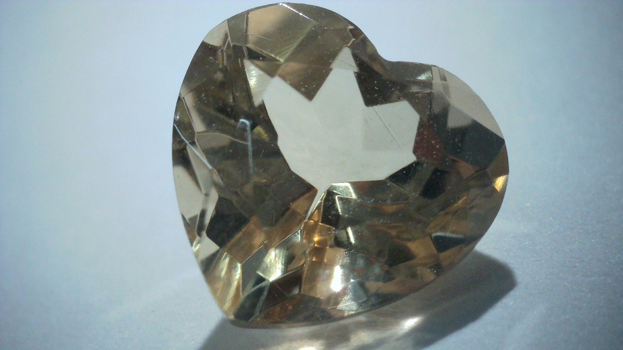 シトリン（ハートカット）　1.78ct　[C13‐631]
