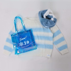 【セット販売】雪ミクセット（シアーニット、ネックウォーマー、オーロラバッグ、缶バッチ）