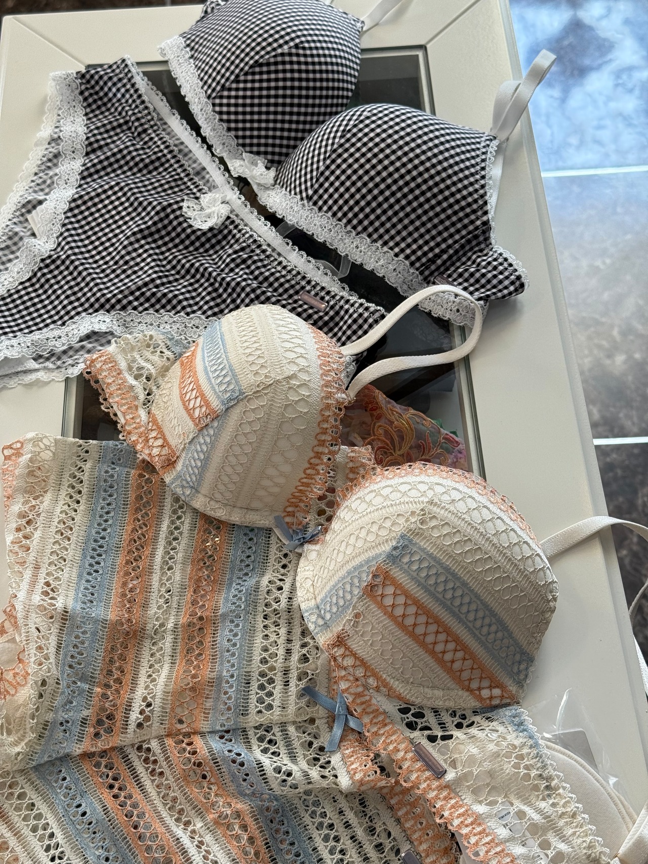 ロマンティックストライプ プッシュアップブラジャー2B ヴェルデッシマ