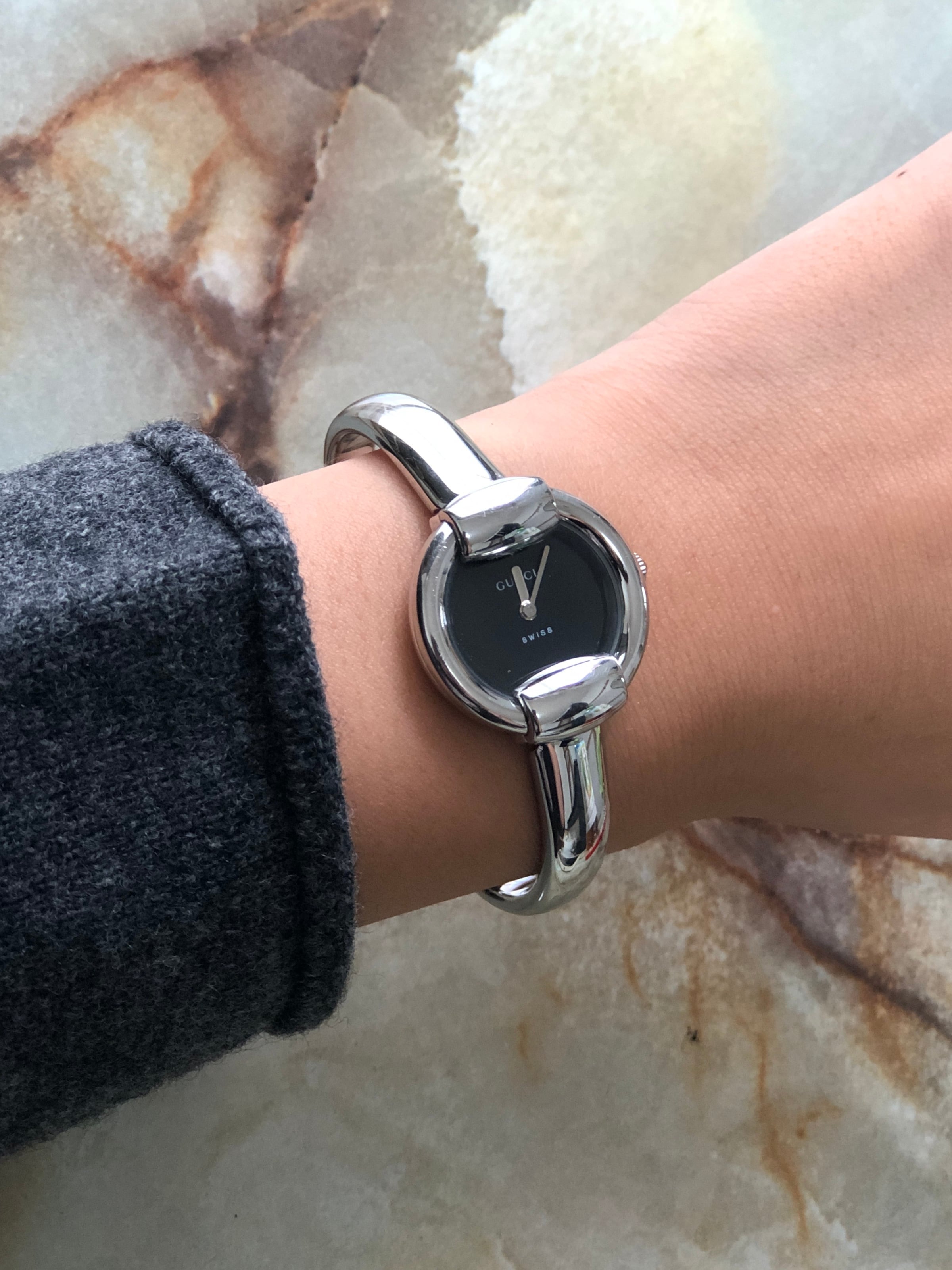 GUCCI グッチ 腕時計 シルバー ロゴ ステンレススチール 1400L