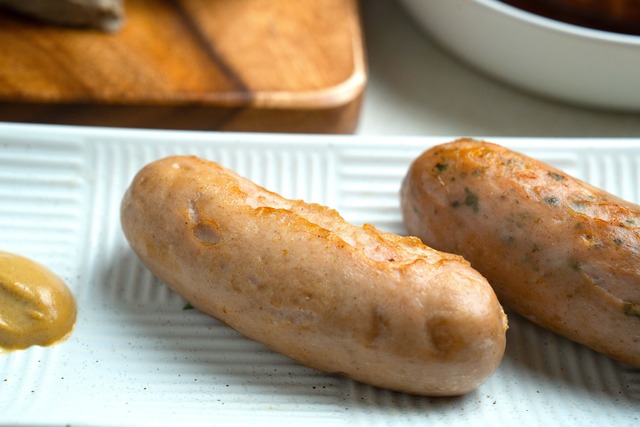 自家製燻製ソーセージ　プレーン　-Saucisse Nature-　１本［冷凍］ gallery image 1