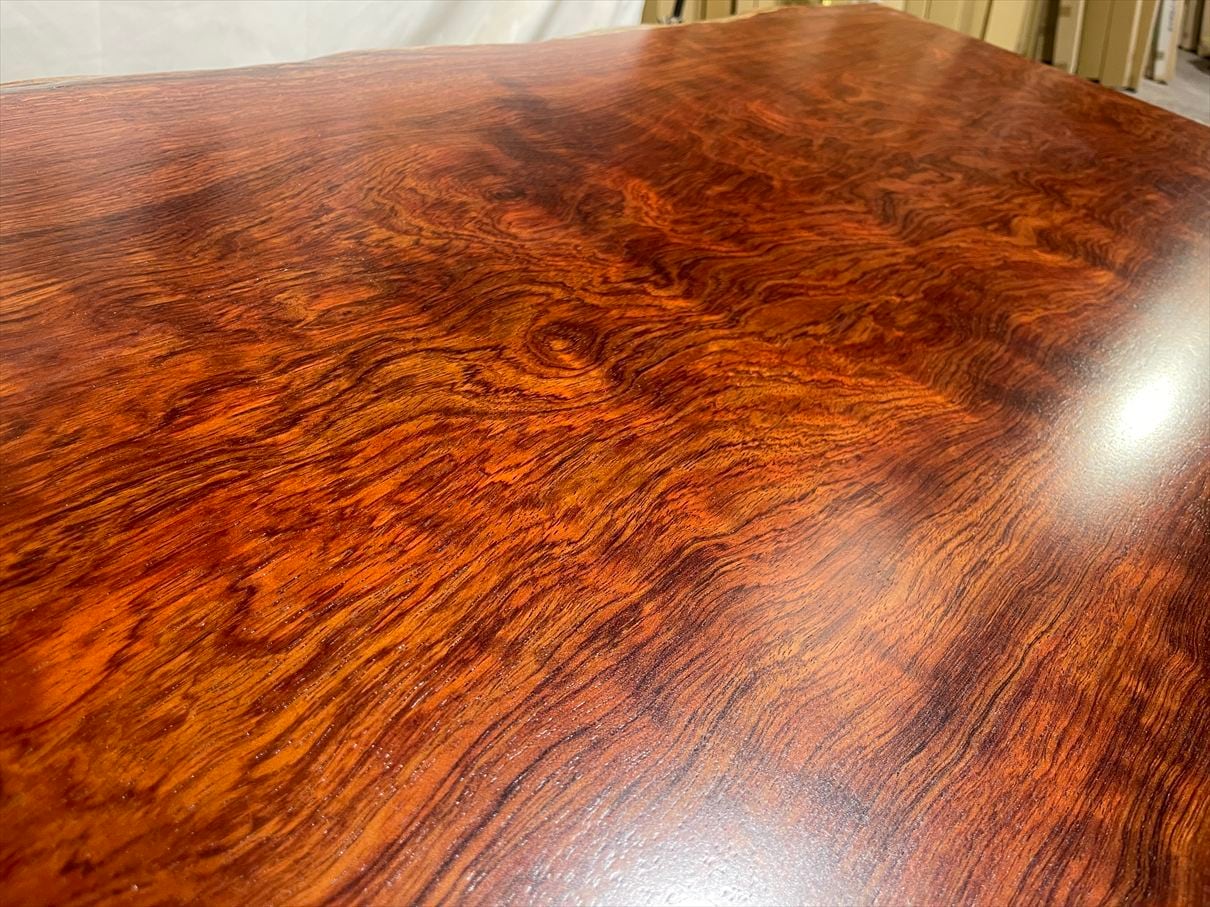 ブビンガ4047 上杢 一枚板無垢 乾燥材 1440x650-650x53mm ウレタン