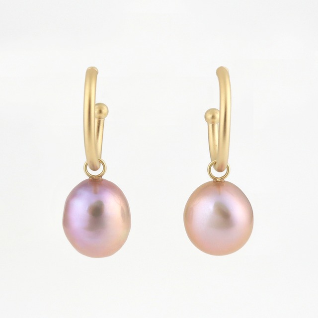 Natural color pearl  oval pierce 〈lavender〉
