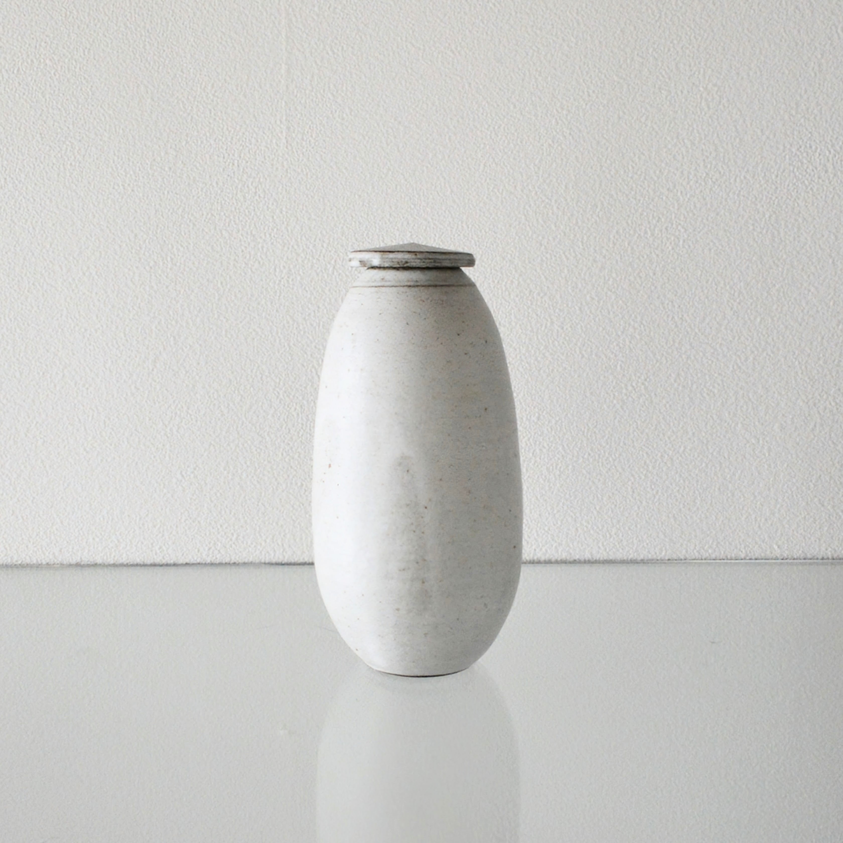 【LIMITED】小野俊 / フタモノ花器(手なり)淡寂釉 S