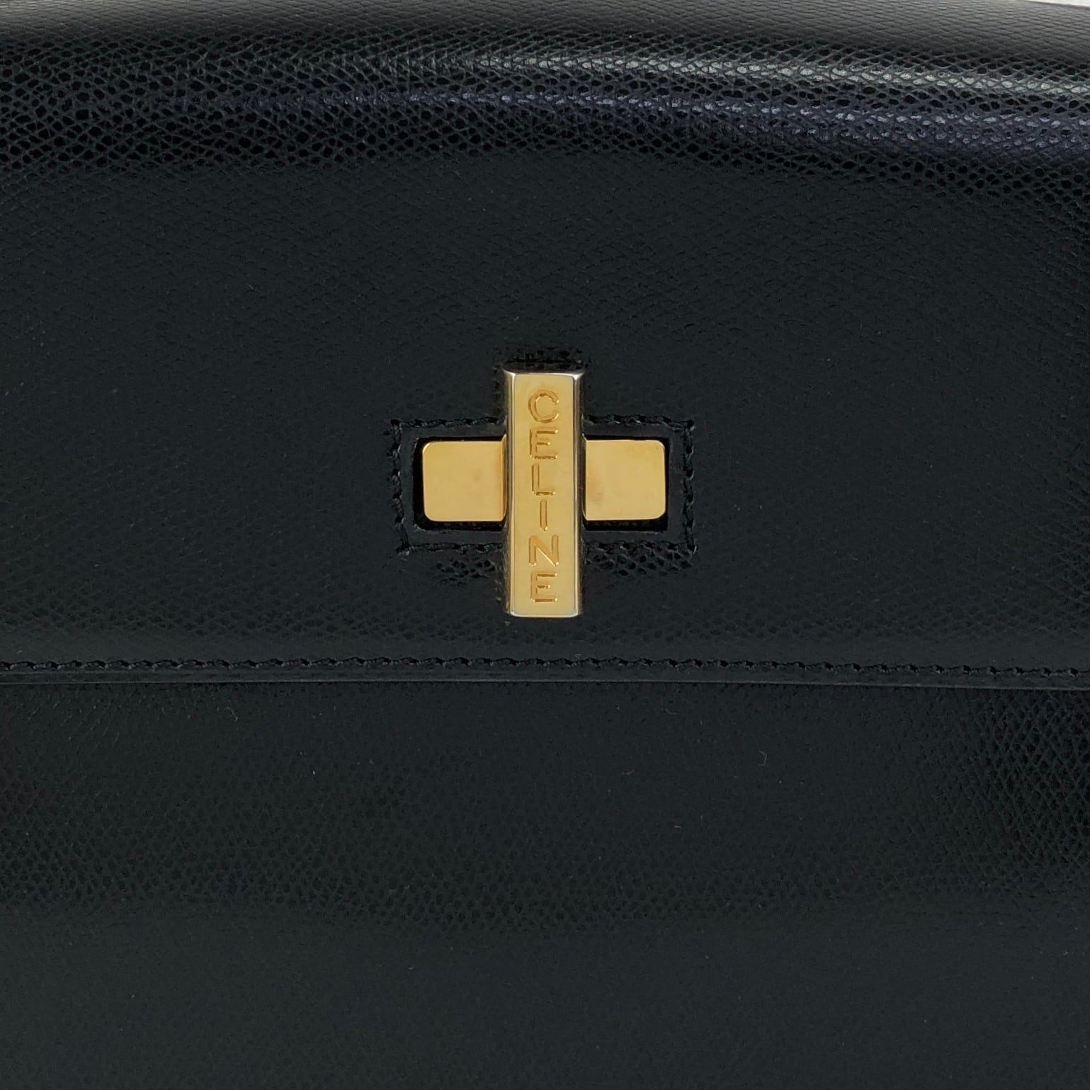 CELINE セリーヌ ショルダーバッグ ブラック ターンロック レザー