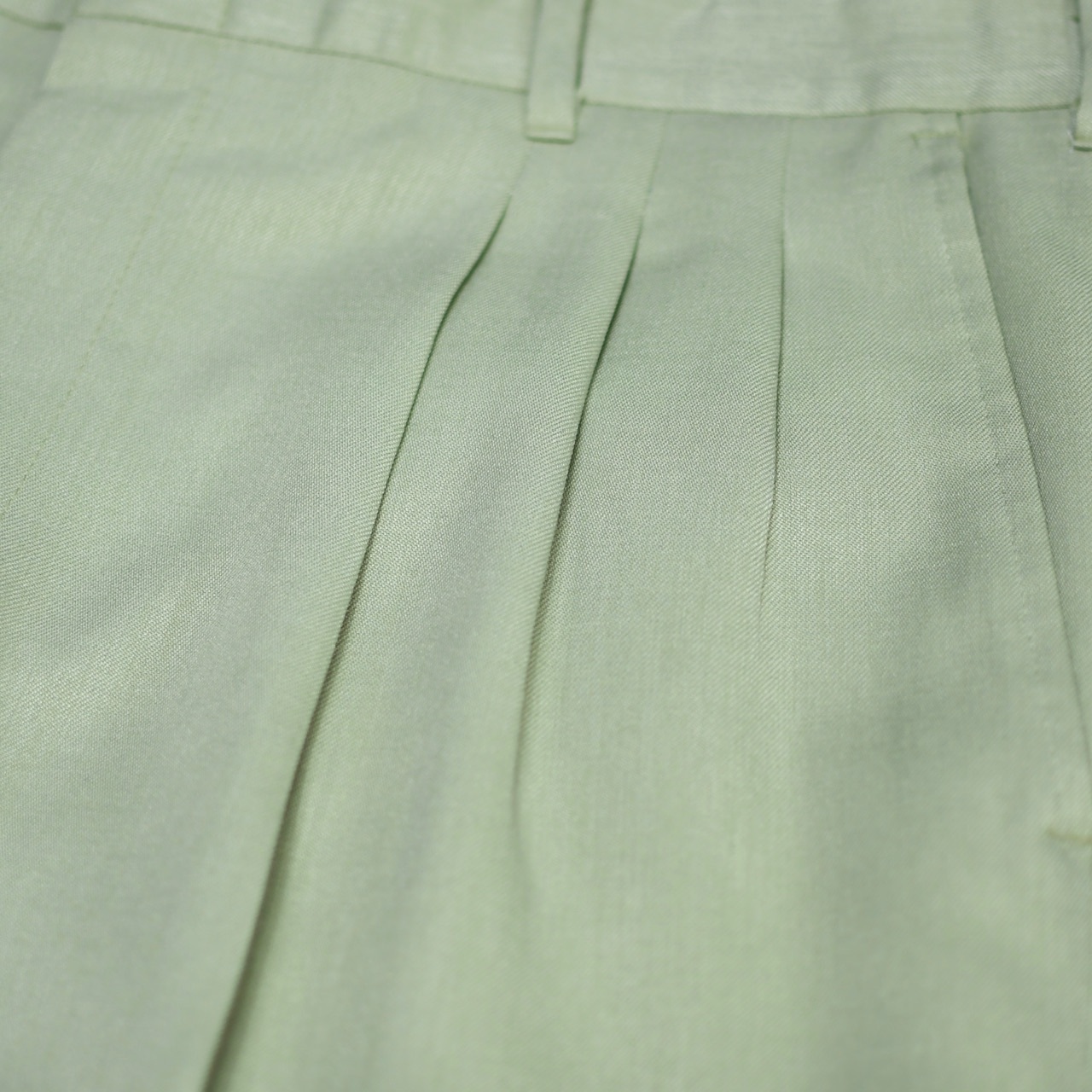wide 3tuck color slacks light green