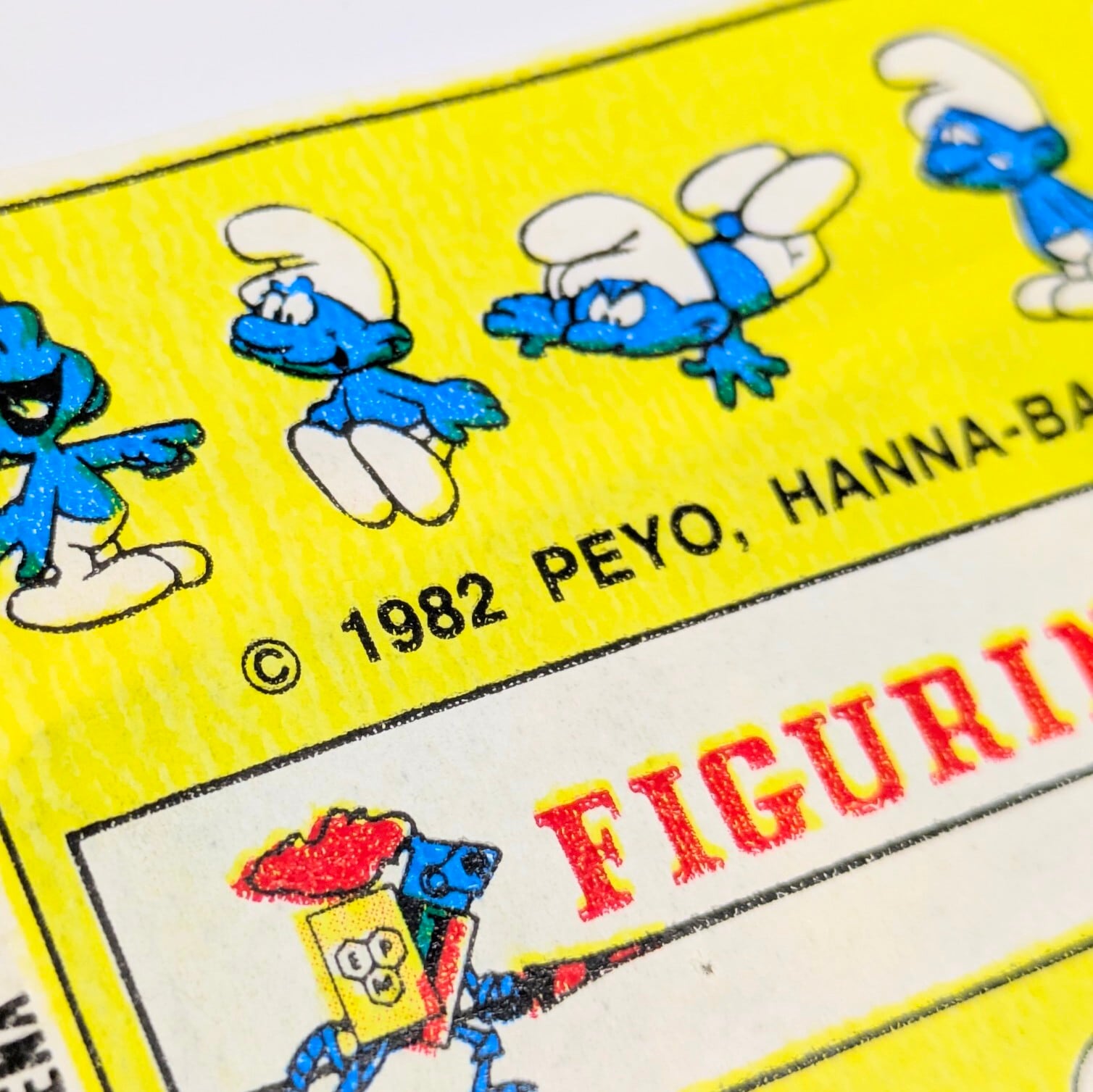 ☆送料無料!☆ VINTAGE 1982 【 SMURF / スマーフ 】 スマーフ フィギュア・パニーニ・ステッカー ( The Smurfs Figurine Panini Stickers ) トレーディングステッカー 単品 (1個=6STICKER入)〚アメリカン雑貨 アメトイ〛