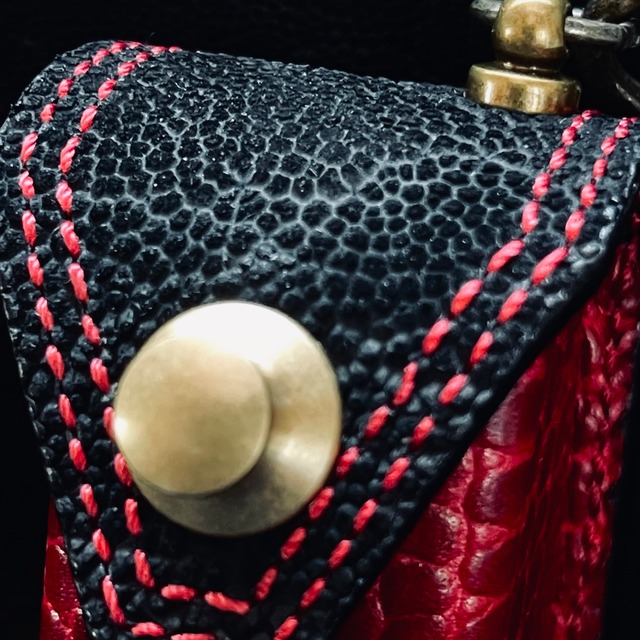 BLACK&RED エキゾチックレザーチョークケース　小　象革