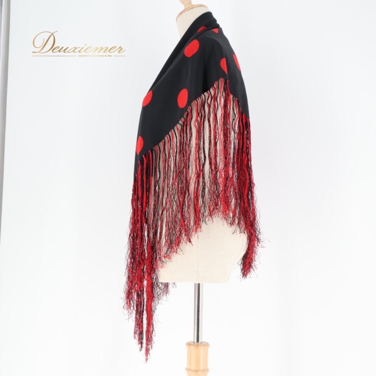 フラメンコ 衣装 シージョ ピキージョ 水玉 ドット 赤 黒 フレコ フリンジ トライアングル 三角形 装飾 小物 ブラック系 レッド系 フラメンコ衣装 おしゃれ 素材 鮮やか ステージ コスチューム ダンス 発表会 かわいい レディース