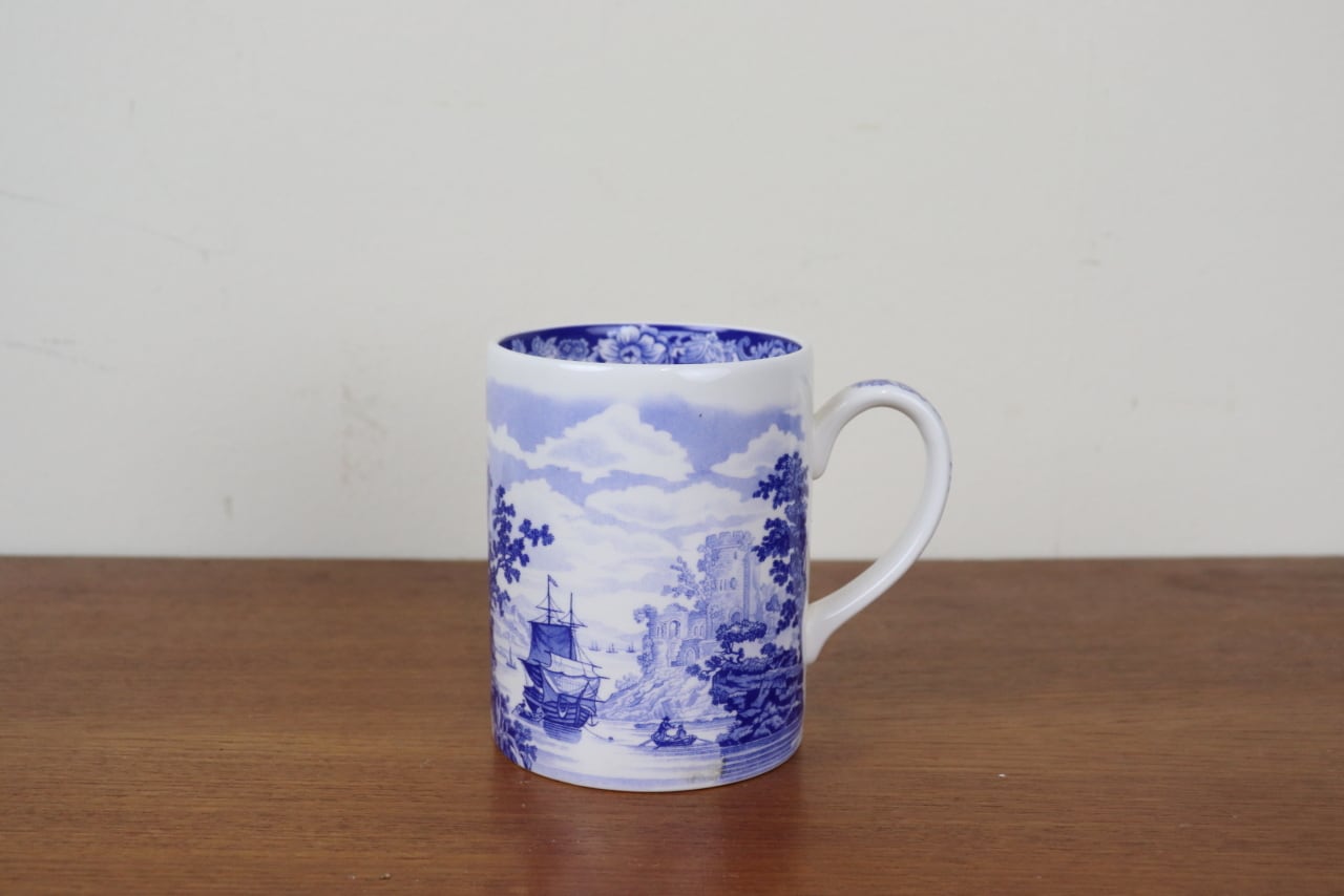 ウェッジウッド ワイルドストロベリー 花瓶 フラワーベース WEDGWOOD