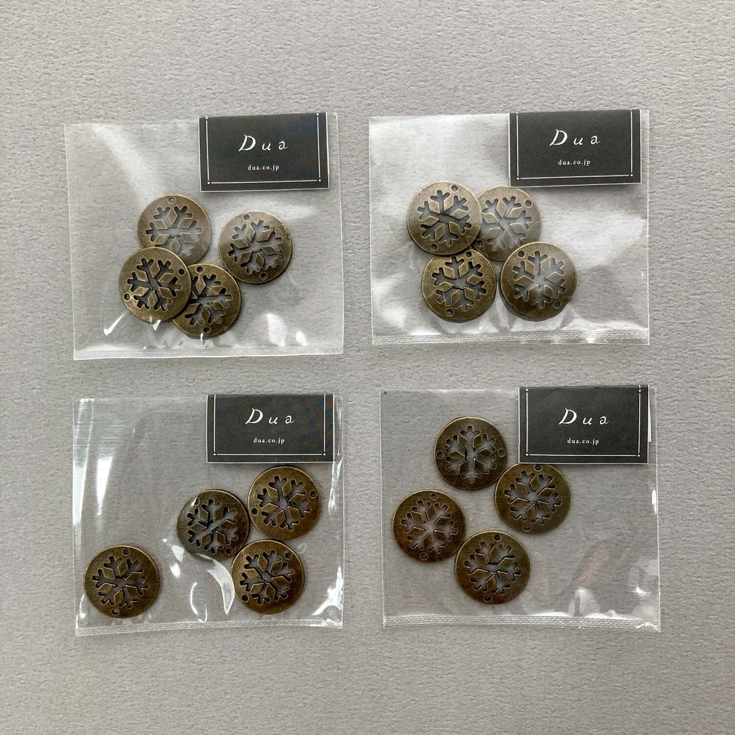 アンティーク風 雪の結晶透かしチャームパック（4p） | Dua