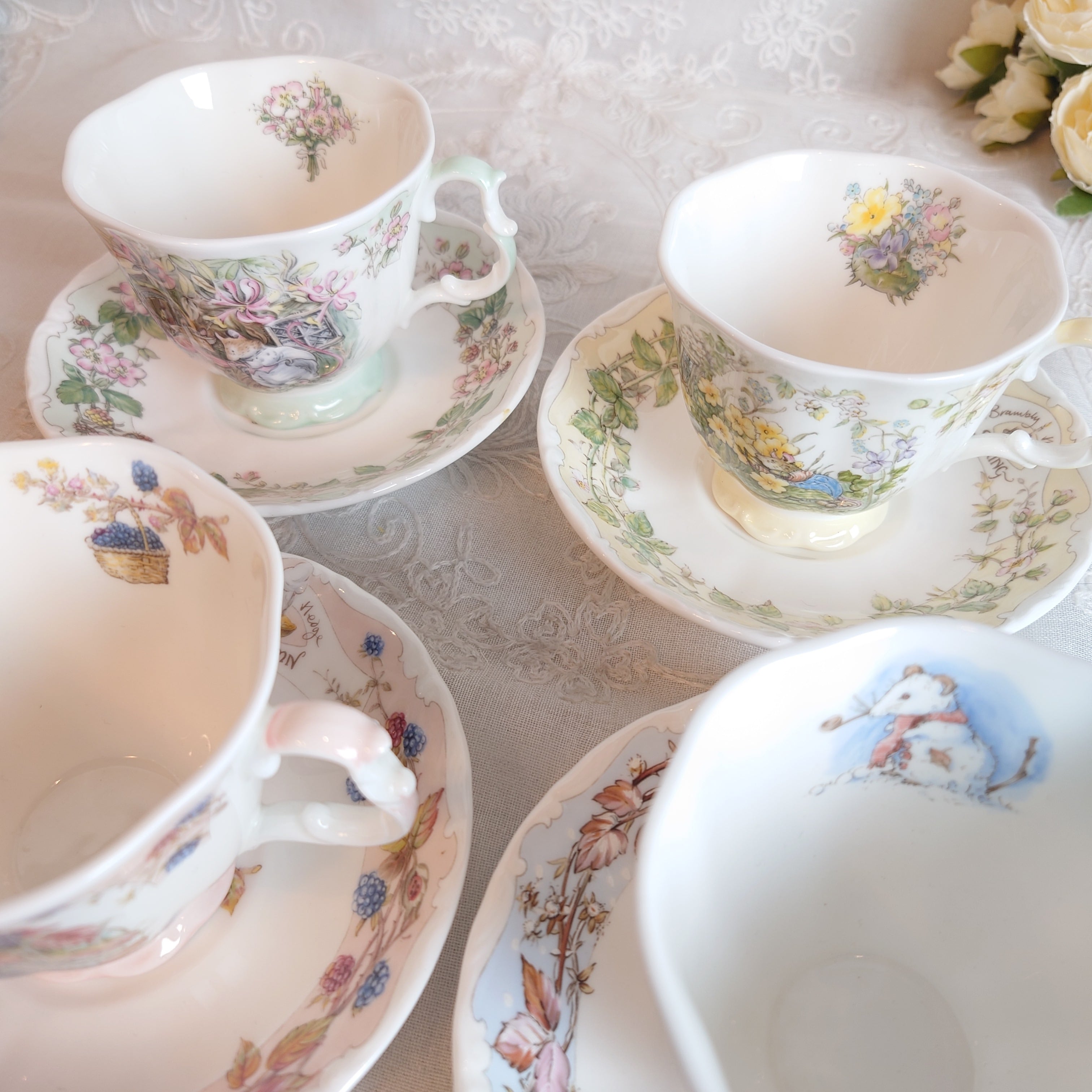 ロイヤルドルトン ブランブリーヘッジ カップ＆ソーサー 四季シリーズ