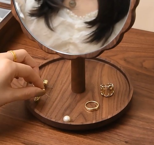 天然木 スカラップフレーム 卓上ミラー 角度調整 360度回転 化粧鏡 ジュエリートレー付き バニティミラー 木製 ナチュラル インテリア