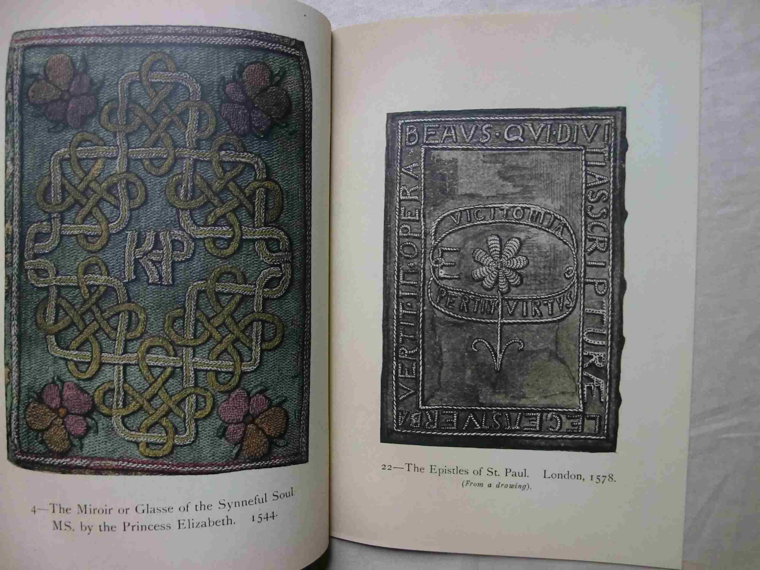 洋書 英語・中国語 併記 / 雑誌 現代アート・芸術・パフォーマンス 中世 刺繍装丁の本 イギリス 芸術本 The English Bookman's Library