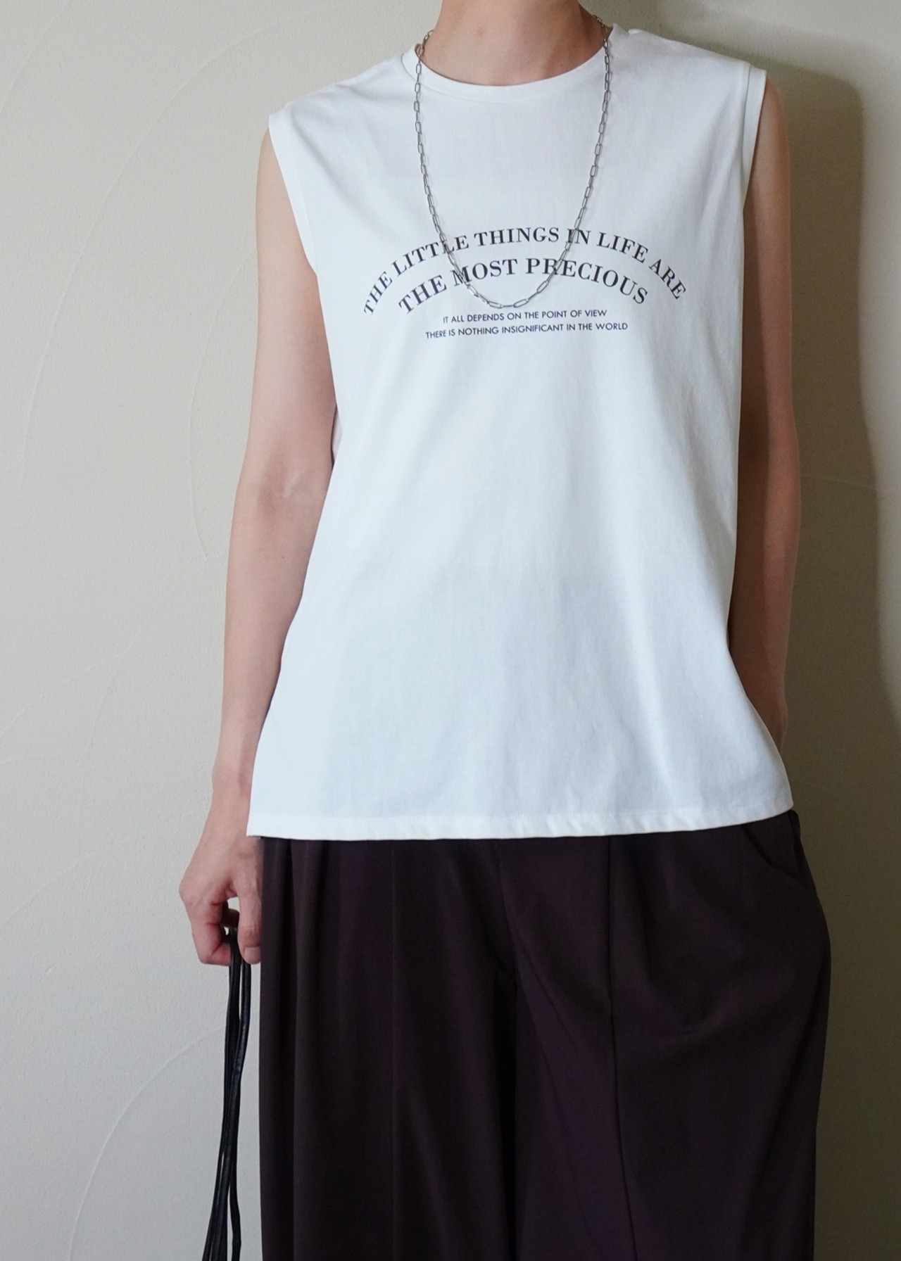 ノースリーブ　ロゴTシャツ